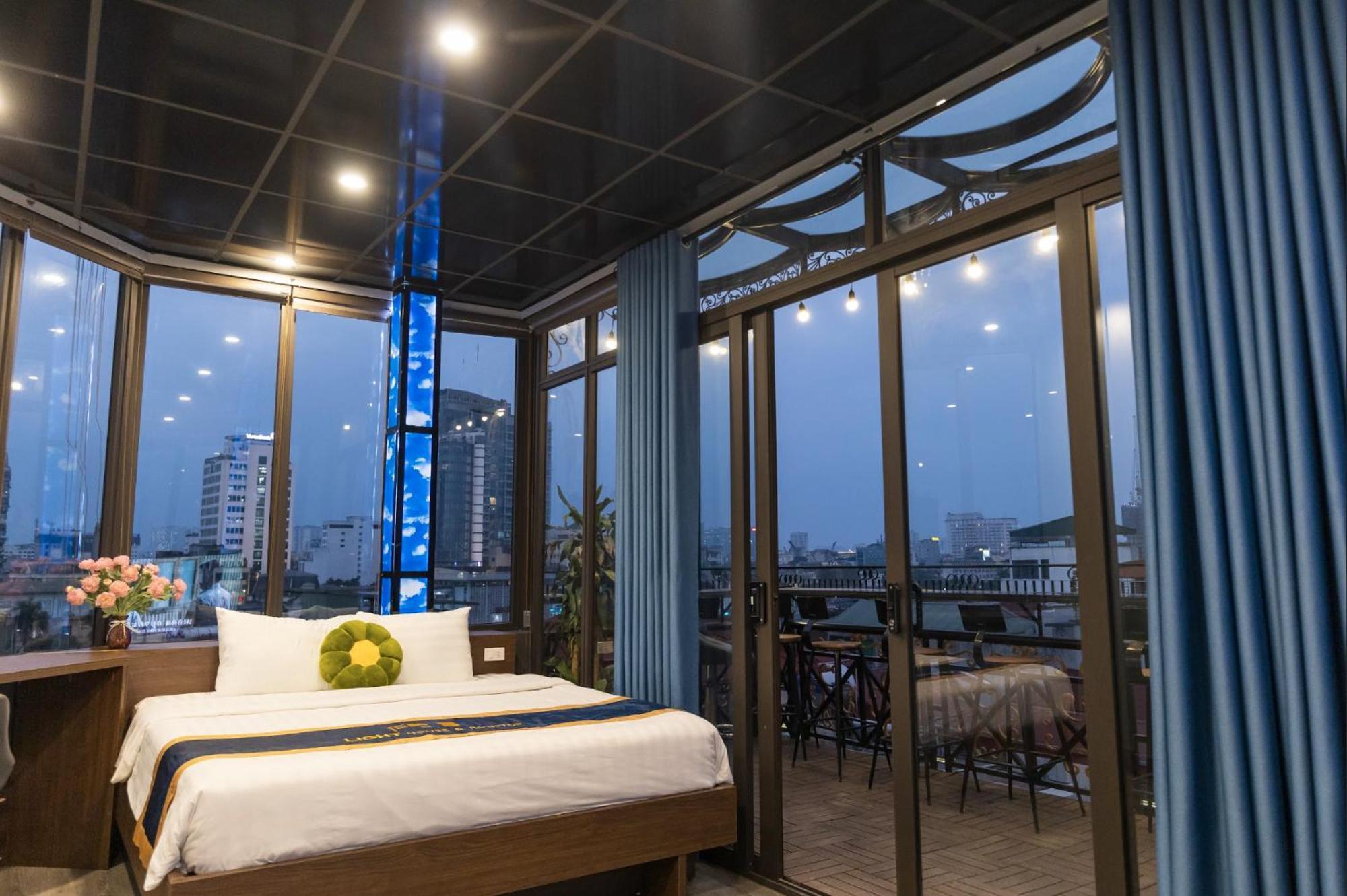 Light House & Rooftop Hanoi Exterior photo
